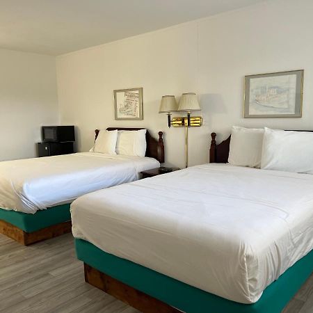 Voyager Inn سانت إيغناس المظهر الخارجي الصورة