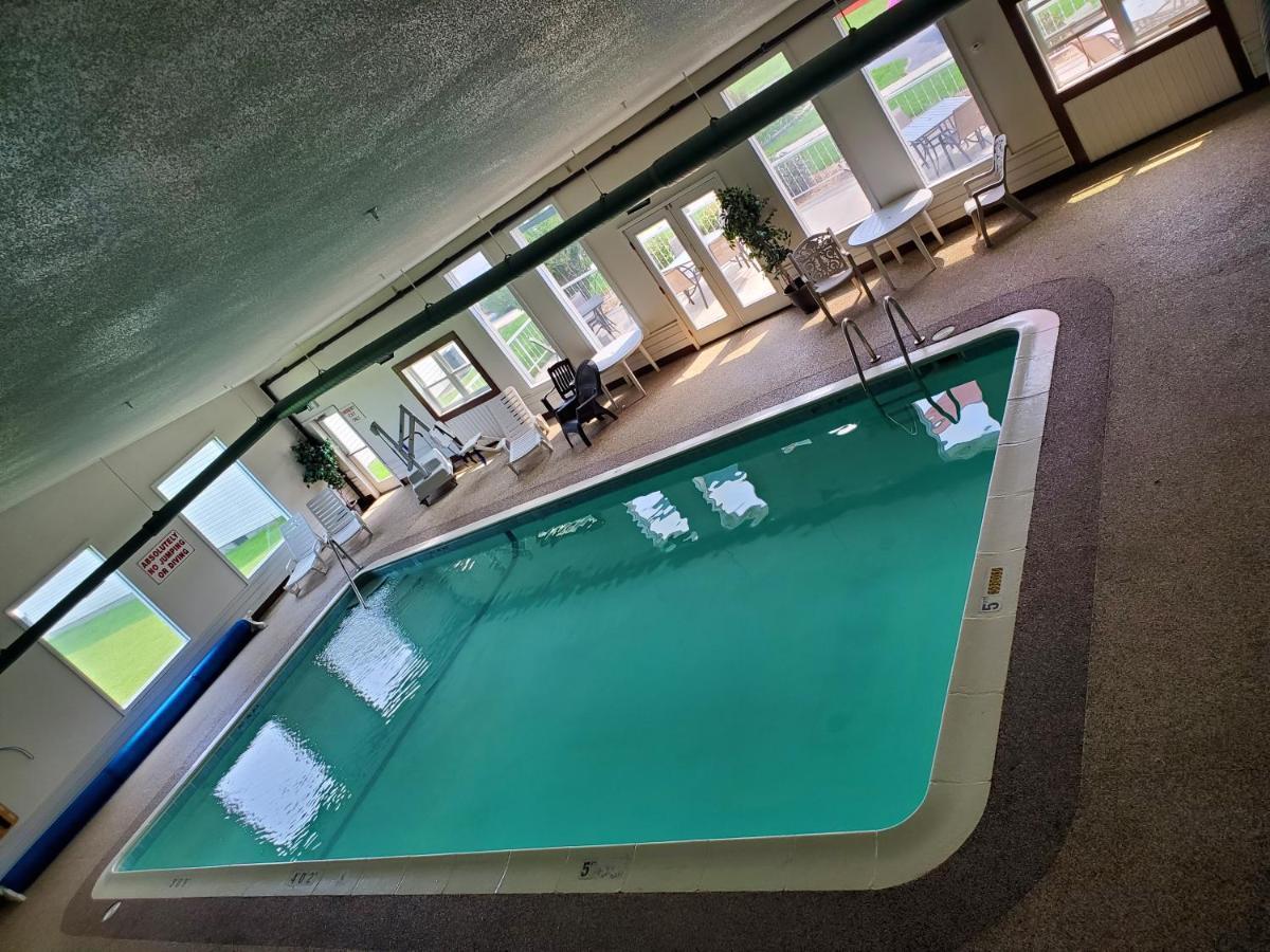 Voyager Inn سانت إيغناس المظهر الخارجي الصورة