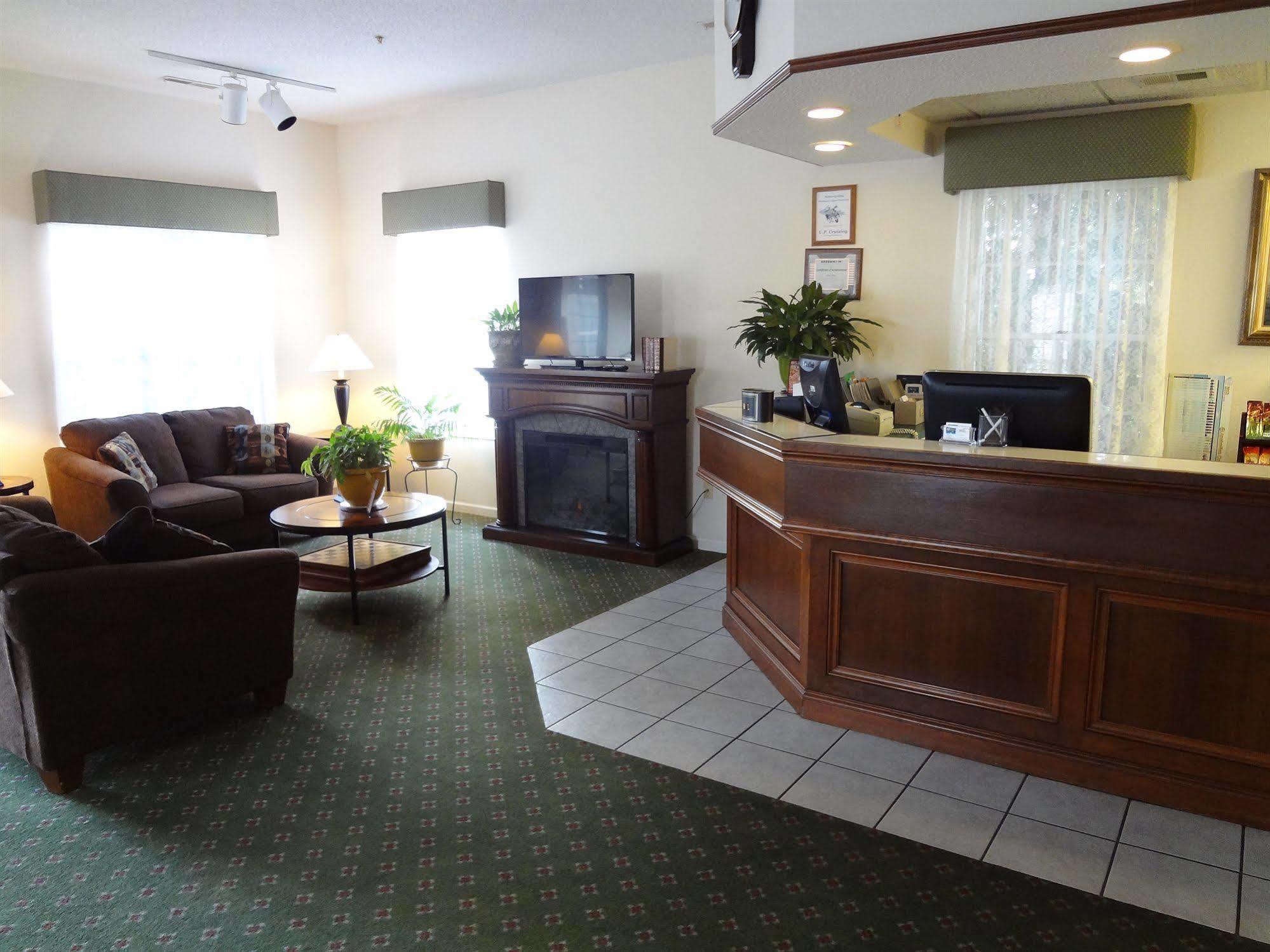 Voyager Inn سانت إيغناس المظهر الخارجي الصورة