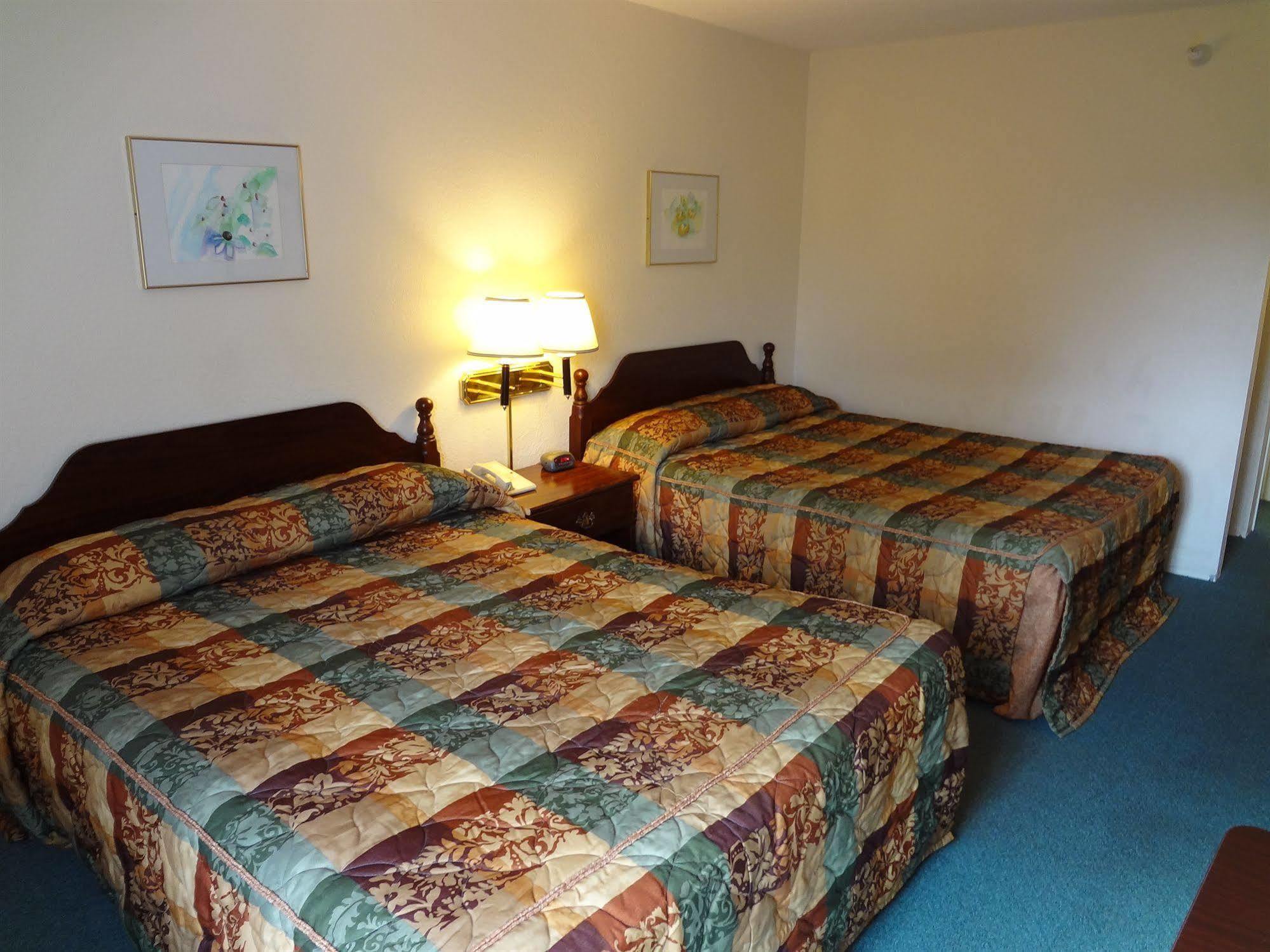 Voyager Inn سانت إيغناس المظهر الخارجي الصورة