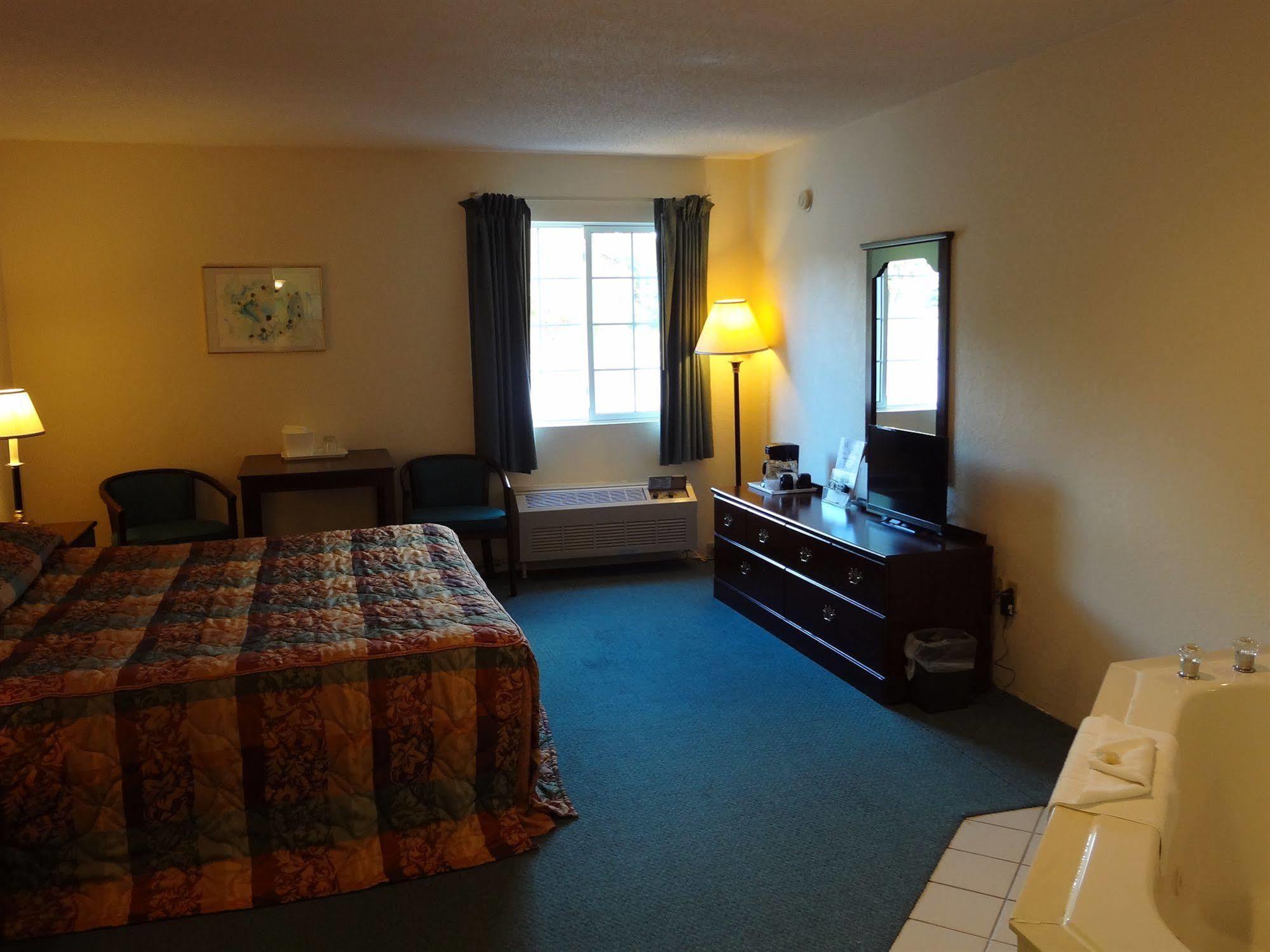 Voyager Inn سانت إيغناس المظهر الخارجي الصورة