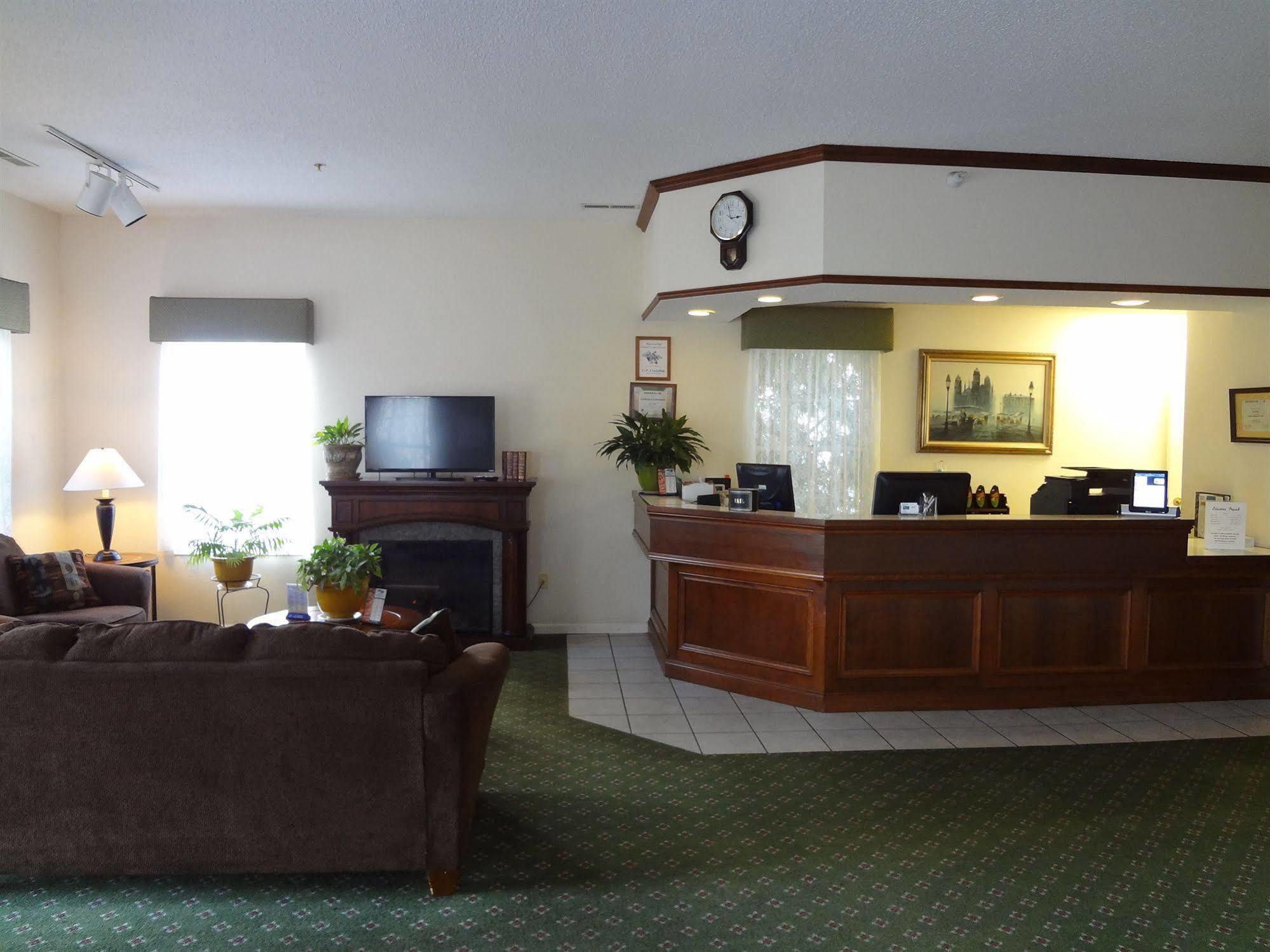 Voyager Inn سانت إيغناس المظهر الخارجي الصورة